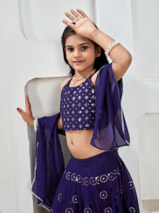 Conjunto de Lehenga Choli Shoryam para Niñas, Azul Marino, con Lentejuelas, Completamente Cosido, Largo hasta el Suelo, con Dupatta, Ropa Étnica para Fiestas y Bodas | - Product Image 5