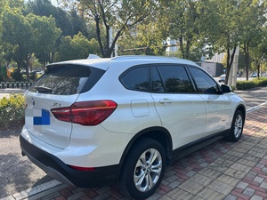 BMW X1 Essence 2.0T SUV Luxe 5 places Boîte de vitesses à double embrayage 7 rapports Essence 2 roues motrices Voiture d'occasion - Product Image 4