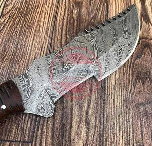 Traqueur de lame en acier damas de taille personnalisée couteau à lame fixe manche en bois couteaux de camping de chasse en plein air - Product Image 4