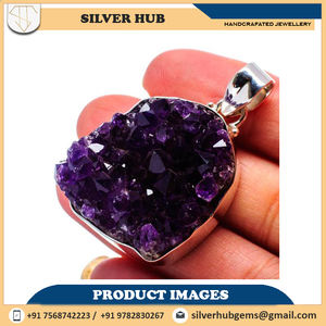 Joli pendentif fait à la main en cristal d'améthyste en argent Sterling 925 à vendre au meilleur prix - Product Image 6