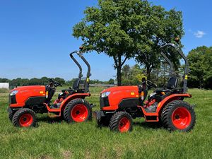 2025รถแทรกเตอร์ B2-261 4WD พร้อมกระปุกเกียร์และ70HP ปั๊มรถตักดินเครื่องยนต์ดีเซลทางการเกษตรสำหรับใช้ในฟาร์ม - Product Image 3