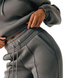 Pull personnalisé très vendu survêtements en détresse ensemble sweat à capuche et pantalon de survêtement évasés ensemble boxy survêtements pour femmes - Product Image 5