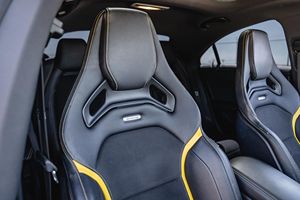 2018 AMG CLA 45 AMG Performance Studio Package AWD Coupé Chaud Climat Propre RHD/LHD Conduite à Gauche Droite Direction Véhicule - Product Image 4