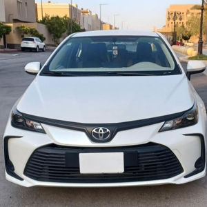 รถยนต์โตโยต้าแคมรี่ไฮบริด LE AWD ปี 2022 สภาพดีเยี่ยม เบาะหนัง 5 ที่นั่ง ระบบควบคุมความเร็วอัตโนมัติ ไฟหน้าแบบฮาโลเจน กล้อง 360 องศา ระบบพาโนรามา - Product Image 1