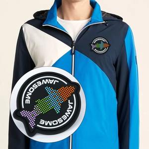 Patchs en caoutchouc souple 3D personnalisés de haute qualité avec logo en relief, motifs de cœur et de fleurs, à repasser sur les vêtements - Direct usine - Product Image 3