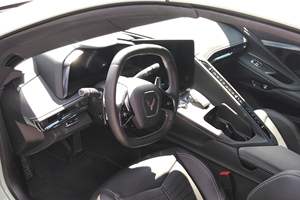 CHEVROLET CORVETTE STINGRAY COUPE 2024 USADO, VOLANTE A LA IZQUIERDA/DERECHA - Product Image 2