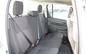 Tout nouveau Toyota Hilux Adventure 4x4 2025, 4 cylindres, 235 ch, essence, transmission automatique, 4 roues motrices, direction à gauche - Product Image 3