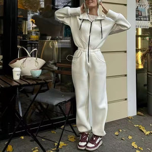 Conjunto Deportivo de Felpa Gruesa de Nuevo Diseño, Sudadera con Capucha y Pantalones Deportivos con Logotipo Personalizado, Ropa Urbana Unisex al por Mayor - Product Image 2