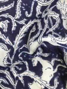 Tissu en coton imprimé à la main avec motif de cheval indigo, textile artisanal traditionnel indien - Product Image 3