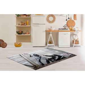 Tapis graffiti Banksy : Paix vs Amour, tapis d'appoint antidérapant, tapis en chenille - Product Image 3