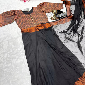 ชุดส่าหรีทองแดงชุดปาร์ตี้สวย - Product Image 1