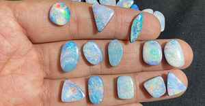 Opale éthiopienne naturelle de qualité AAA, cabochon ovale, pierre précieuse en vrac pour la fabrication de bijoux, vente en gros d'opale éthiopienne naturelle de qualité AAA - Product Image 2