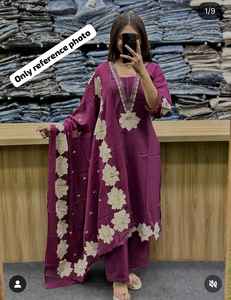 Ensemble de costume Salwaar Kameez en coton tendance pour femmes avec motif brodé, Salwar Kameez indien pakistanais tendance pour mariage et festival - Product Image 4