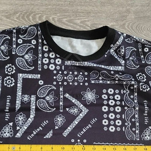 เสื้อสเวตเชิ้ตผู้ชายคุณภาพสูงแบบกำหนดเองสำหรับฤดูหนาว ผ้าฟลีซเนื้อนุ่ม ระบายอากาศได้ดี เป็นมิตรกับสิ่งแวดล้อม ผลิตจากผ้าฝ้าย/โพลีเอสเตอร์ คอกลม - Product Image 4