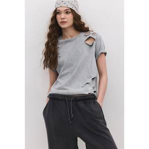T-shirt pour femmes - Product Image 1