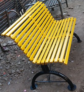 2025_Soporte de asiento de 3 plazas Banco de jardín Barco Madera Asientos de madera y metal Restaurante Esquina Calle Superficie personalizada Moderna - Product Image 2