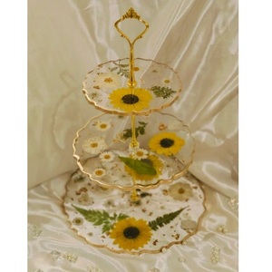 Hot Selling Premium Handcrafted Epoxy Resin Cake Stands Yellow Flower Bakeware Luxury Cake Serving Tools - Product Image 1