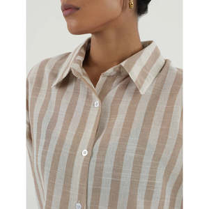 เสื้อเชิ้ตผู้หญิง VERDI รุ่นเรียบง่าย สไตล์ลำลอง ผ้าฝ้ายทรงปกติ ผ้าป๊อปลิน ปกเสื้อปักโลโก้ ไซส์ XL สีพื้น ย้อมสีเรียบ สำหรับฤดูใบไม้ร่วง - Product Image 5
