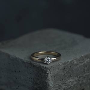 Bague de fiançailles solitaire en moissanite ronde de 5 mm, design en argent sterling 925, OAB-784M - Product Image 1