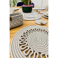 Set de table rond Supla en polyester et coton naturel de qualité supérieure, 33x33 pouces, multicolores, lavable en machine, fabriqué en Turquie