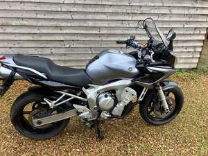 FZ6 Fazers 600cc de Calidad (Motocicleta) - Product Image 2