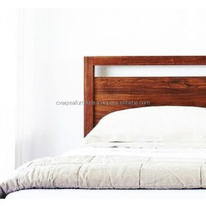 Lit en teck Couleur naturelle Minimaliste Projet de villégiature aux Maldives - Product Image 2