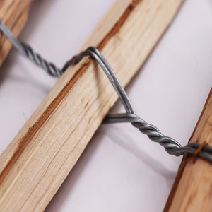 Valla de jardín de madera natural: paneles de privacidad para exteriores, madera maciza hecha a mano de fábrica de Vietnam al por mayor - Product Image 3