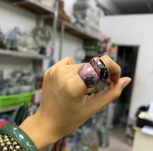 แหวนแฟชั่นหินโรโดไนท์สไตล์วินเทจสำหรับเป็นของขวัญ - Product Image 2