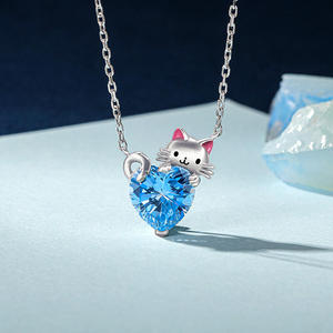 Collier Jeulia Hug Me Cute Cat Heart - Argent sterling avec chaîne en boîte plaquée rhodium et zircon - Product Image 4