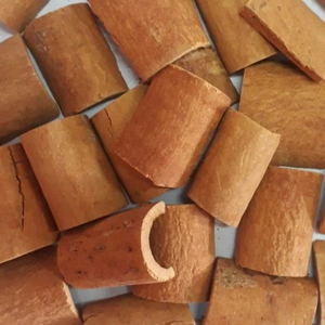 Épice aromatique de cassia carré de qualité supérieure pour la cuisson des graines séchées du Vietnam comprenant du poivre noir curcuma cardamome - Product Image 4