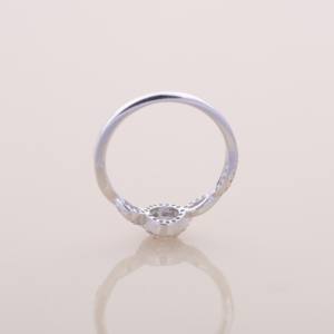 Anillo de Diamante Redondo Cultivado en Laboratorio de 0.447ct, Oro Blanco, Rosa y Amarillo de 14K con Baño de Rodio, Diseño de Halo Trenzado, Joyería de Compromiso - Product Image 5