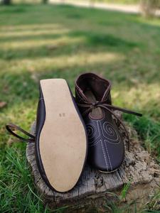 Chaussures de scène unisexes en cuir véritable de vache, fabriquées à la main, style viking médiéval, semelle en cuir, vente en gros - Product Image 6