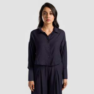 Chemise boutonnée Luna Navy, design simple, mode de bureau - Product Image 1
