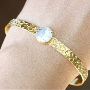 Bracelet rond en agate dendritique naturelle, bracelet en or 18 carats avec pierres précieuses, bracelet manchette - Product Image 3