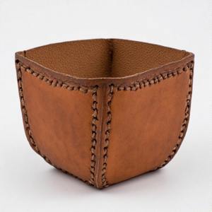 ชาวไร่หนังขนาดเล็กที่มีความสงบและเป็นกลางที่รองรับความเขียวขจีด้วยพื้นผิวที่สง่างามและภาษาการออกแบบที่เรียบง่าย - Product Image 3