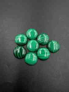หินมรกตธรรมชาติขนาด25มม. ทรงหลวมอัญมณีสีเขียวเจียระไนแบบเรียบขายส่ง - Product Image 4