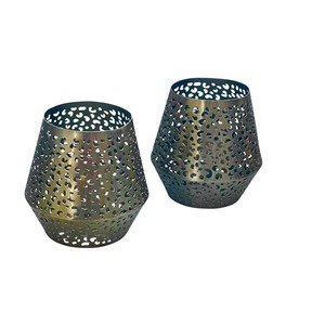 Portavelas de Metal Pulido Diseñado para Decoración de Lujo con Superficie Brillante y Reflejo de Luz Suave - Product Image 5