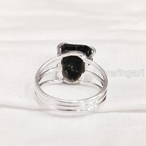 Joyería de piedra en bruto Anillo de mujer Piedra preciosa de turmalina negra cruda natural Piedra de nacimiento de octubre 3 Banda Lisa Anillo de plata esterlina 925 - Product Image 5