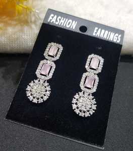 Nuevo pendiente de diamante americano brillante para boda, estilo étnico de moda para ropa informal y de oficina, hecho a mano en la India - Product Image 4