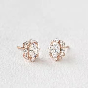 Boucles d'oreilles élégantes ovales Moissanite Diamond Halo Stud Back pour femmes Design unique Stud Back - Product Image 4