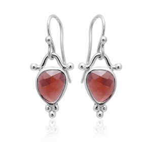 Natural Garnet 11x10mm Gemstone 925 Silver <b>Gold</b> plated <b>Dangle</b> <b>Earrings</b> 3.58 gms designer handmade garnet stone hanging <b>earrings</b> - Product Image 3