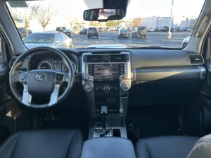 Toyota 4Runner TRD Sport V6 4.0L RWD 2023 Usado en Buen Estado - Product Image 5