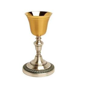 Calice et ciboire avec finition martelée plaquée or 24 carats accessoires liturgiques d'ameublement modernes créatifs faits à la main de qualité supérieure - Product Image 2