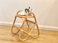 Table basse en rotin naturel et osier avec porte-revues Mobilier d'intérieur Table de design d'intérieur faite à la main au Vietnam