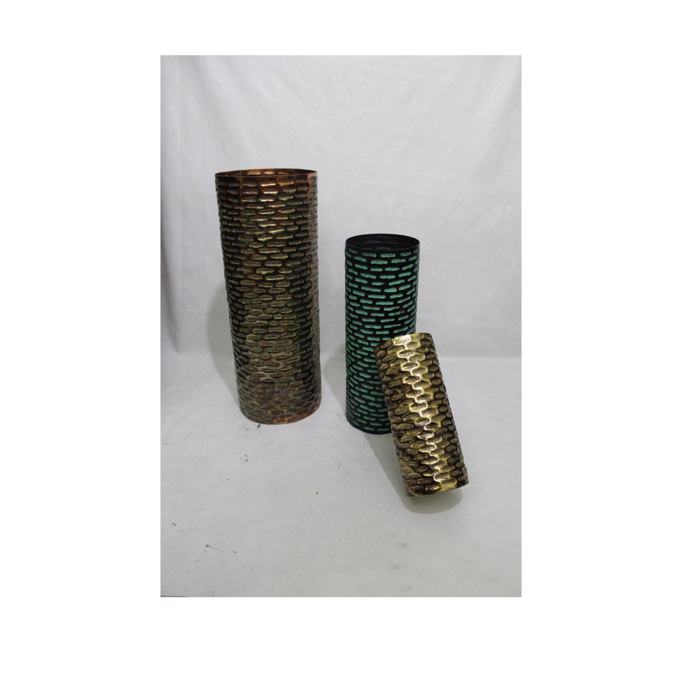 ทองเหลืองและสีน้ำเงิน