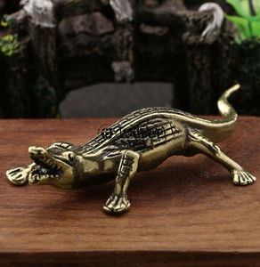 Tradebyd Sculpture contemporaine en métal avec impression UV Art de déclaration de luxe fait à la main pour le bureau - Product Image 3