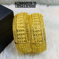 Accesorios Brazaletes de diseño de alta calidad Joyas de un gramo chapadas en oro de 18 quilates para mujer Diseño de todo tipo en línea