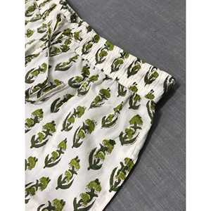 กางเกงขาสั้นผ้าฝ้ายพิมพ์ลายบล็อก-ผ้าฝ้าย 100% เอวกลาง ระบายอากาศได้ดี ตกแต่งลวดลาย ไซส์ใหญ่ - Product Image 1