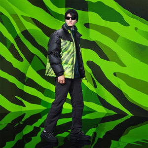 Designer Puff <b>Padded</b> <b>Coat</b> Oem Logo Oversized Men's Down Bubble Winter Black Custom Men Shiny Puffer Jacket - Product Image 3