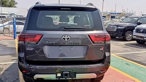 Toyota Land Cruiser GR Sport 2024 Usado, Automático, 6 Asientos, Cuero, Cámara Trasera, Emisión Euro III, 8L - Product Image 6